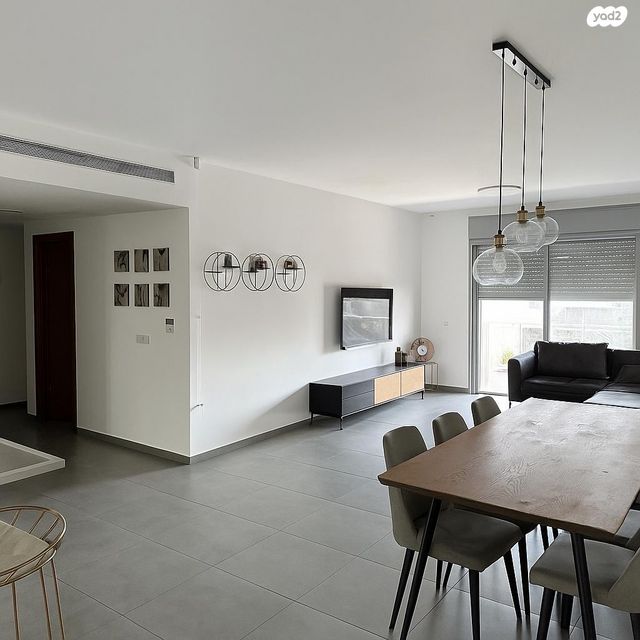 עוזי חיטמן 3