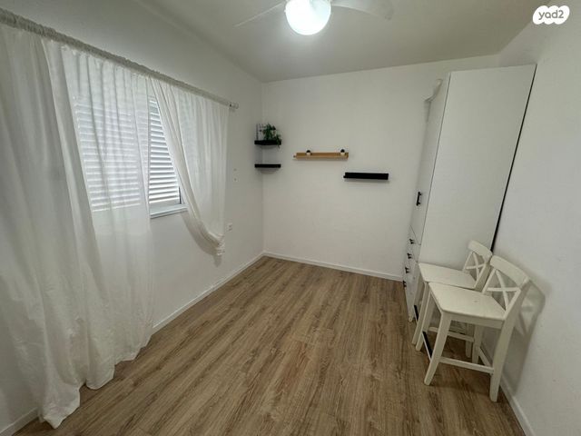 דירה, השר שפירא, בת ים