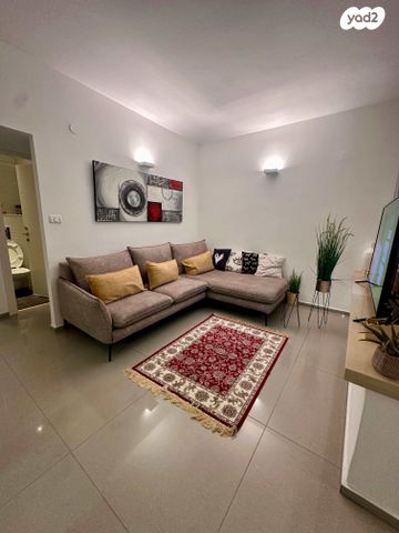 דירה, כפר סבא