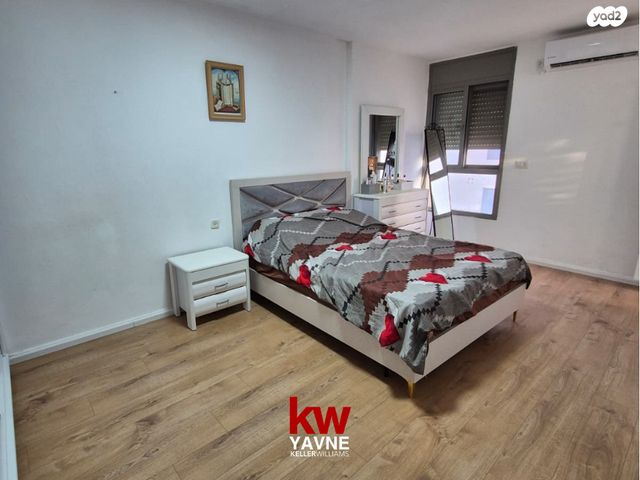 דירה, הדרור, נאות בן גוריון, יבנה