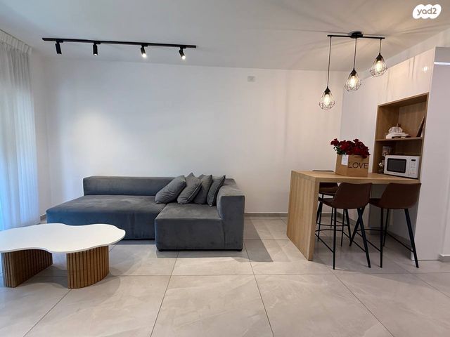 דירה, הציונות, שיכון ותיקים, חולון