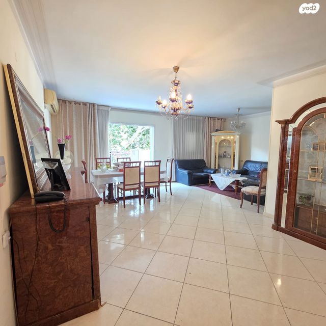 דירה, שער ציון, קרית שרת מערב, חולון