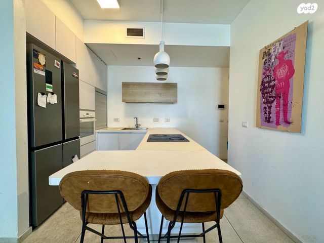 דירה, דרך מנחם בגין 144, מונטיפיורי, הרכבת, תל אביב יפו