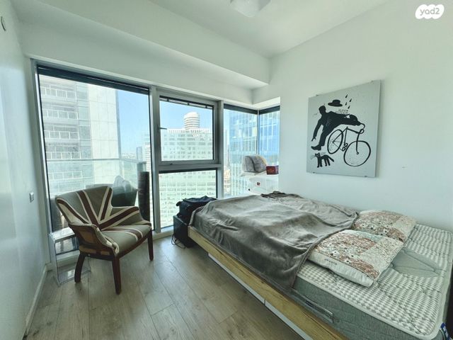 דירה, דרך מנחם בגין 144, מונטיפיורי, הרכבת, תל אביב יפו