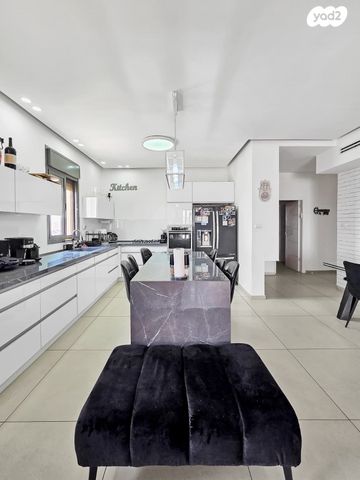 גג/ פנטהאוז, יוסף בורג 24, נווה זאב, נאות אילן, באר שבע