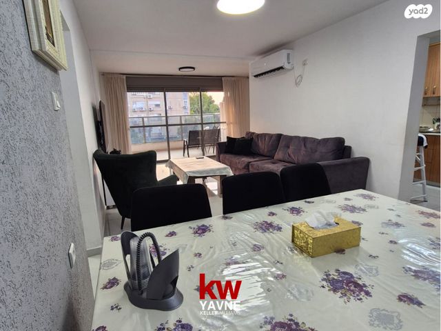 דירה, הדרור, נאות בן גוריון, יבנה