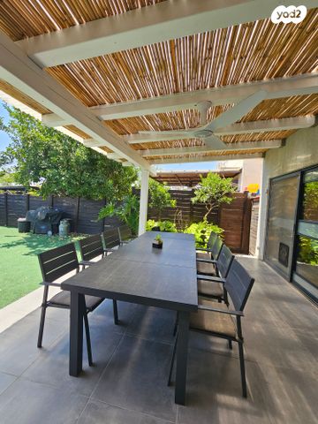 בית פרטי/ קוטג', האלונים, לפיד, לפיד