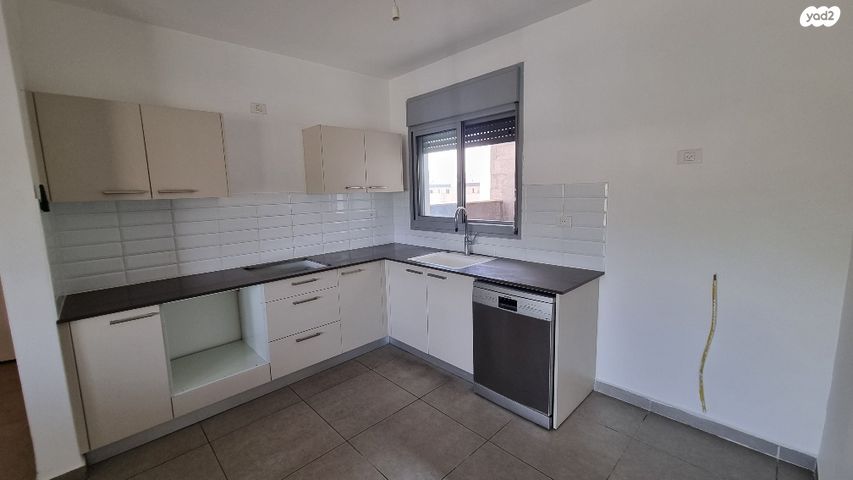 דירה, שער הגיא, יקנעם עילית