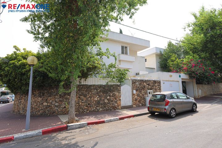 בית פרטי/ קוטג', קבוצת ל"ג 1, כפר סבא