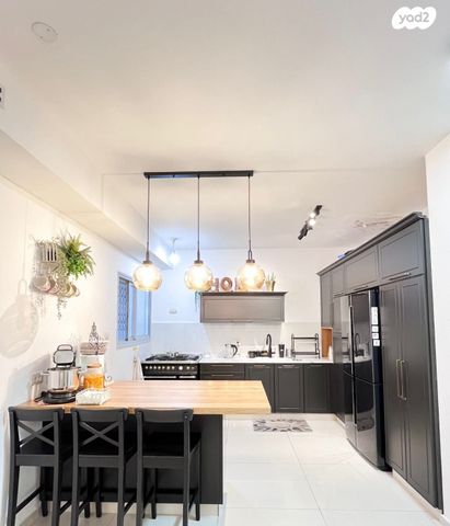 דירת גן, שדרות עמק חפר, שקמים ואגמים, אשקלון