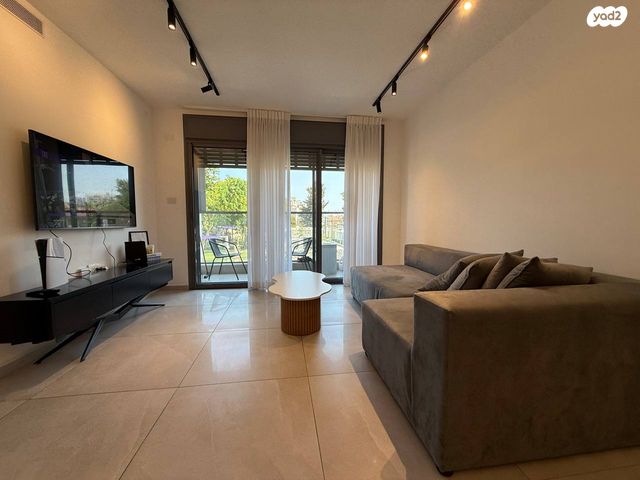 דירה, הציונות, שיכון ותיקים, חולון