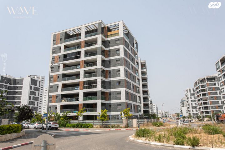 דירה, רזיאל, החותרים, טירת כרמל