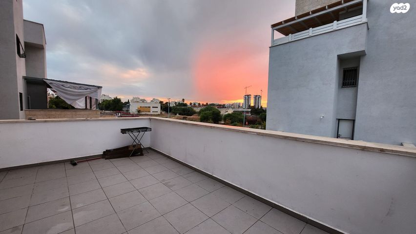 דירה, בעל התניא 7, לוד