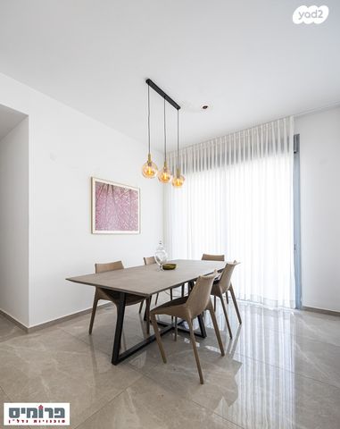 גג/ פנטהאוז, אדמונד סחייק, מלחה, מנחת, ירושלים