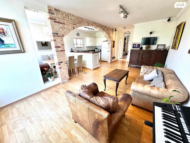 דירה, בר יוחאי 12, נגבה, רמת גן