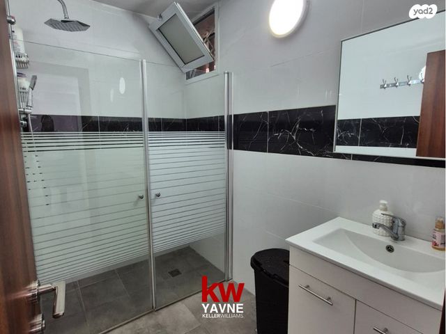 דירה, הדרור, נאות בן גוריון, יבנה