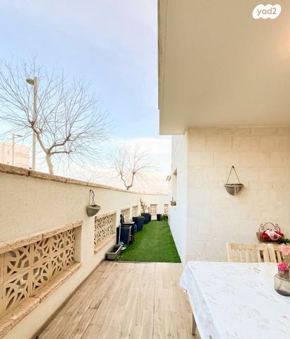 דירת גן, שדרות עמק חפר, שקמים ואגמים, אשקלון