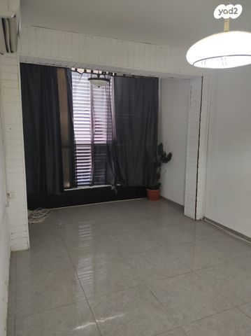 דירה, רוטשילד 61, בת ים