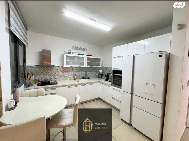 דירת גן, סשה ארגוב 4, קרית האמנים, מצליח, רמלה