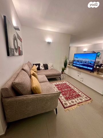 דירה, כפר סבא