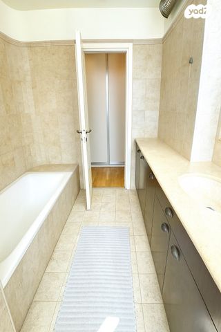 דירה, בר יוחאי 12, נגבה, רמת גן