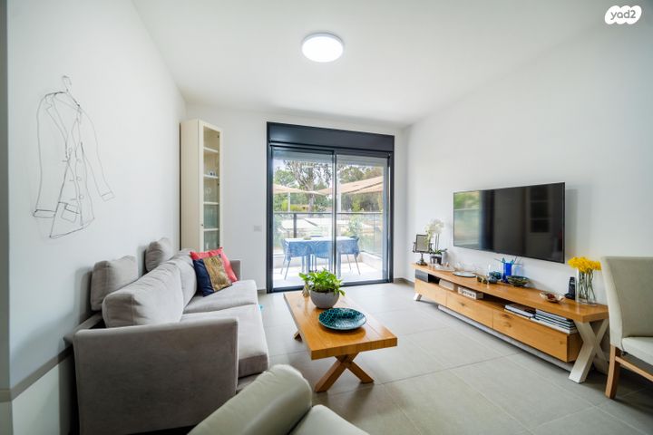 דירה, רועי קליין, קרית קריניצי, רמת גן