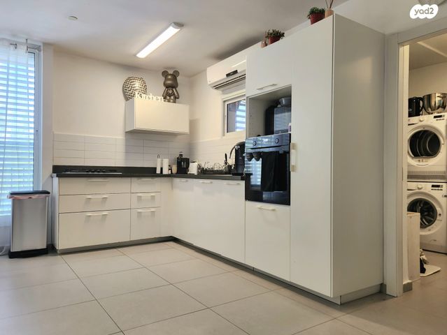 דירה, לוי אשכול, מרכז דרום, רעננה