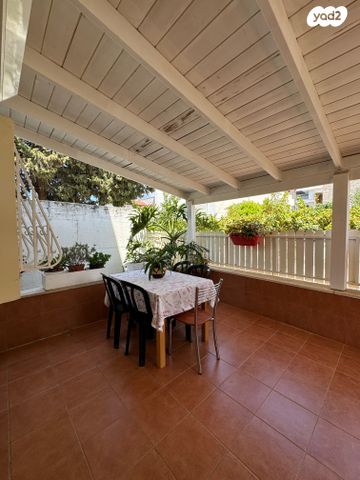 דירת גן, רבי עקיבא, נהריה