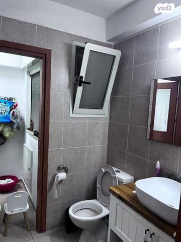 דירה, צבי ישי, ליבת העיר, יהוד מונוסון