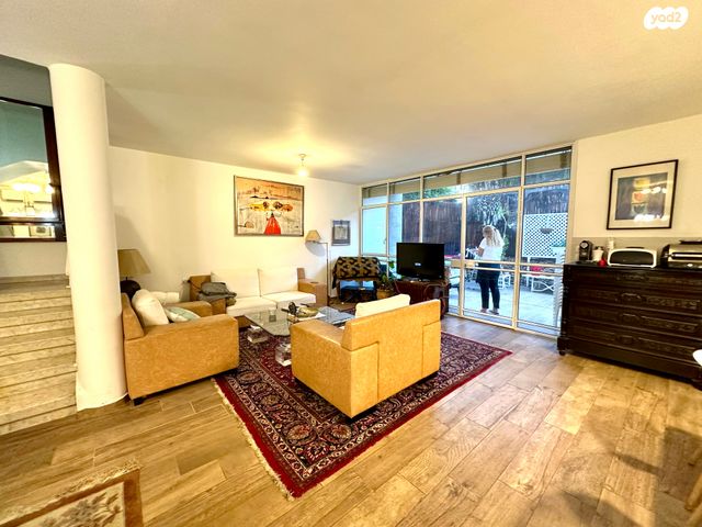 דו משפחתי, רבוצקי, לסטר/רבוצקי, רעננה