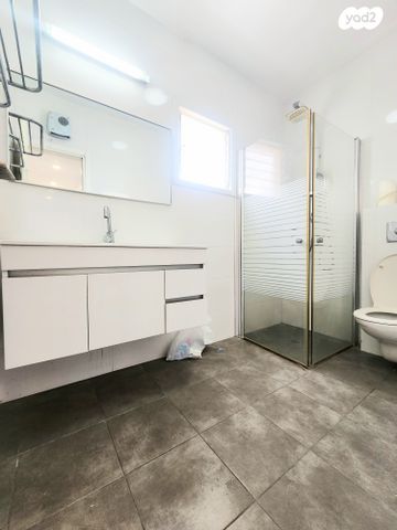 דירה, שדרות דוד המלך 20, שרת, לוד