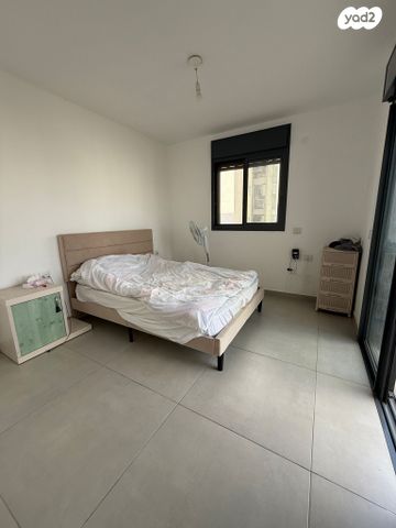 דירה, נרקיס, הפרחים, חריש