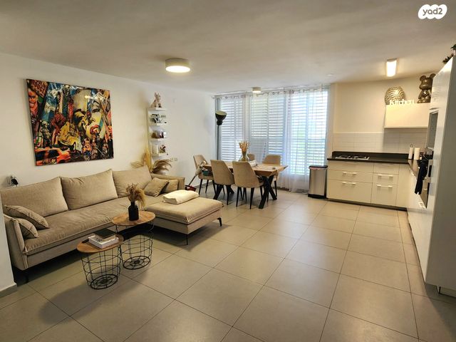 דירה, לוי אשכול, מרכז דרום, רעננה