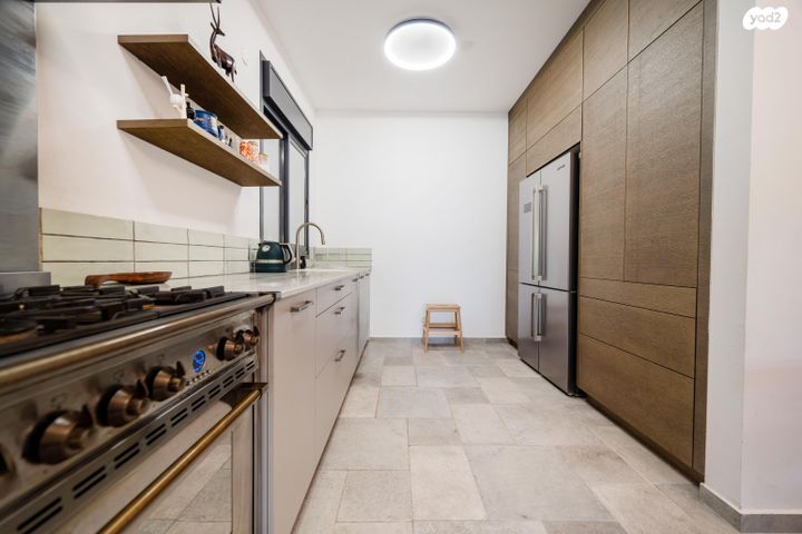 דירה, שדה בוקר, ארלוזורוב, גבעתיים