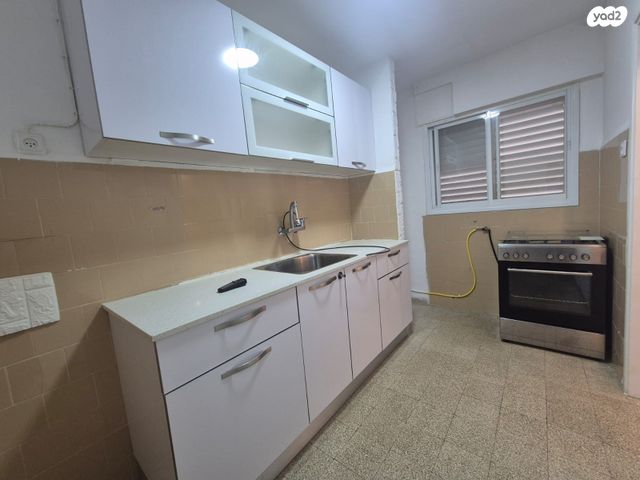 דירה, החלוץ 43, טרומפלדור, נהריה