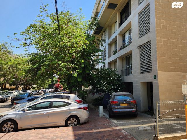 דירה, לוי אשכול 14, מרכז דרום, רעננה