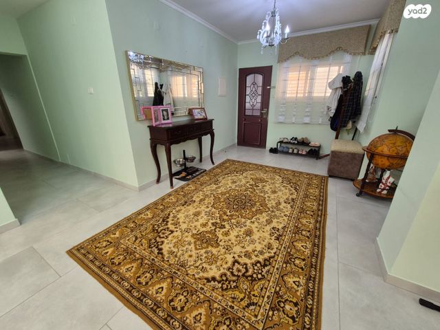 דירת גן, רבי עקיבא, נהריה