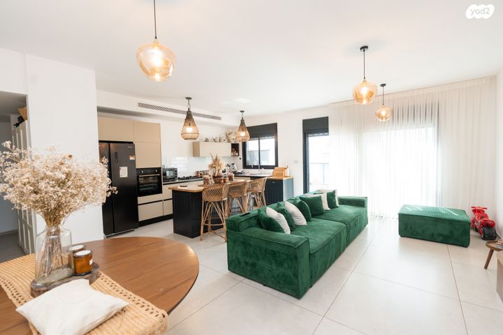 גג/ פנטהאוז, אור ים, אור עקיבא