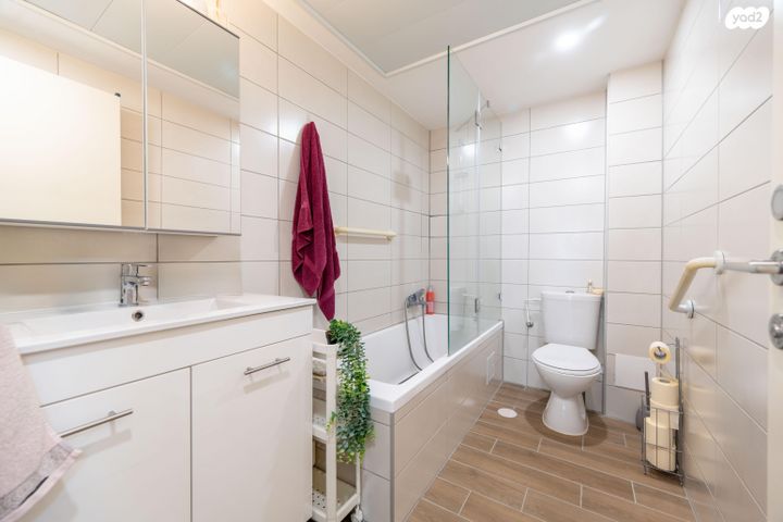 דירה, רועי קליין, קרית קריניצי, רמת גן