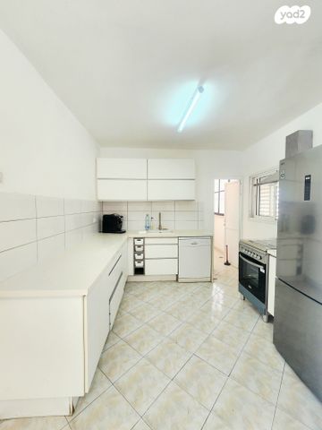 דירה, שדרות דוד המלך 20, שרת, לוד