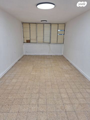 דירה, הרב קוק 1, רובע ב', אשדוד