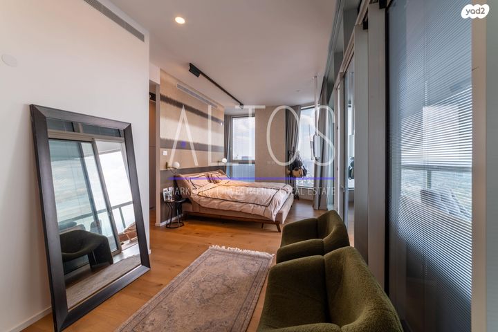 גג/ פנטהאוז, גרציאני יצחק, גני שרונה, קרית הממשלה, תל אביב יפו