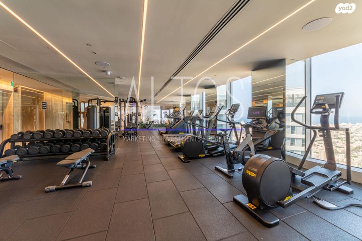 גג/ פנטהאוז, גרציאני יצחק, גני שרונה, קרית הממשלה, תל אביב יפו