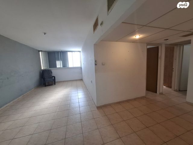 דירה, אסף שמחוני, גבעה א', שביט, קרית אתא