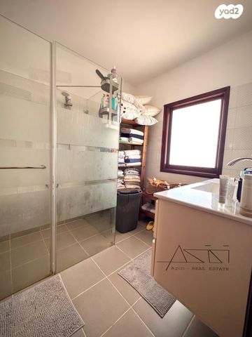 גג/ פנטהאוז, צהלון, שיכוני חסכון, תל אביב יפו