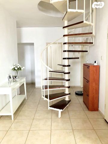 גג/ פנטהאוז, הרצליה