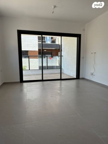 דירה, ביאליק 94, מרכז, קרית עבודה, חולון