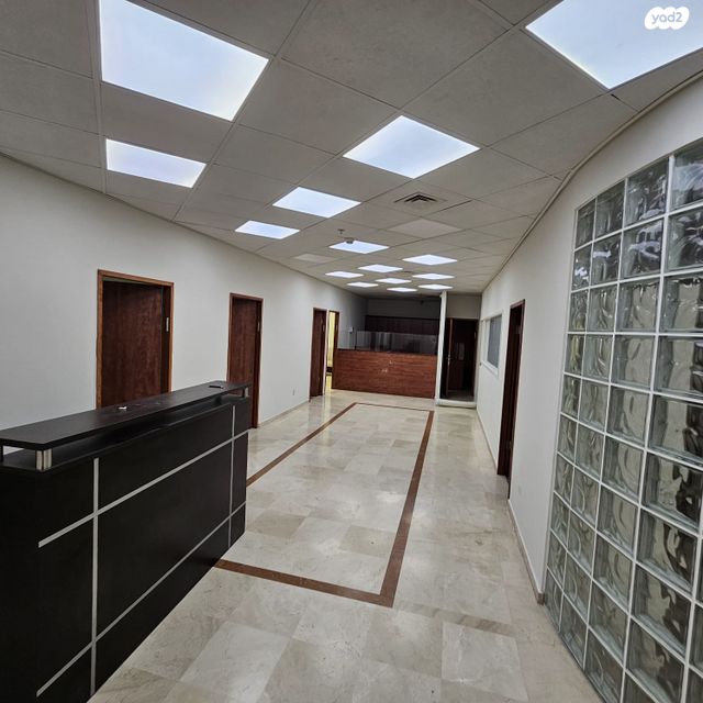 משרדים, שדרות בנימין 60, נתניה