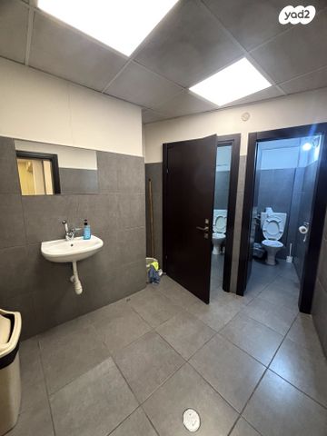 משרדים, דרך ההגנה, התקוה, בית יעקב, נווה צה"ל, תל אביב יפו