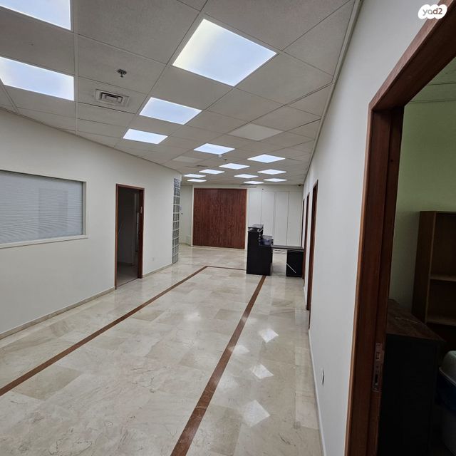 משרדים, שדרות בנימין 60, נתניה